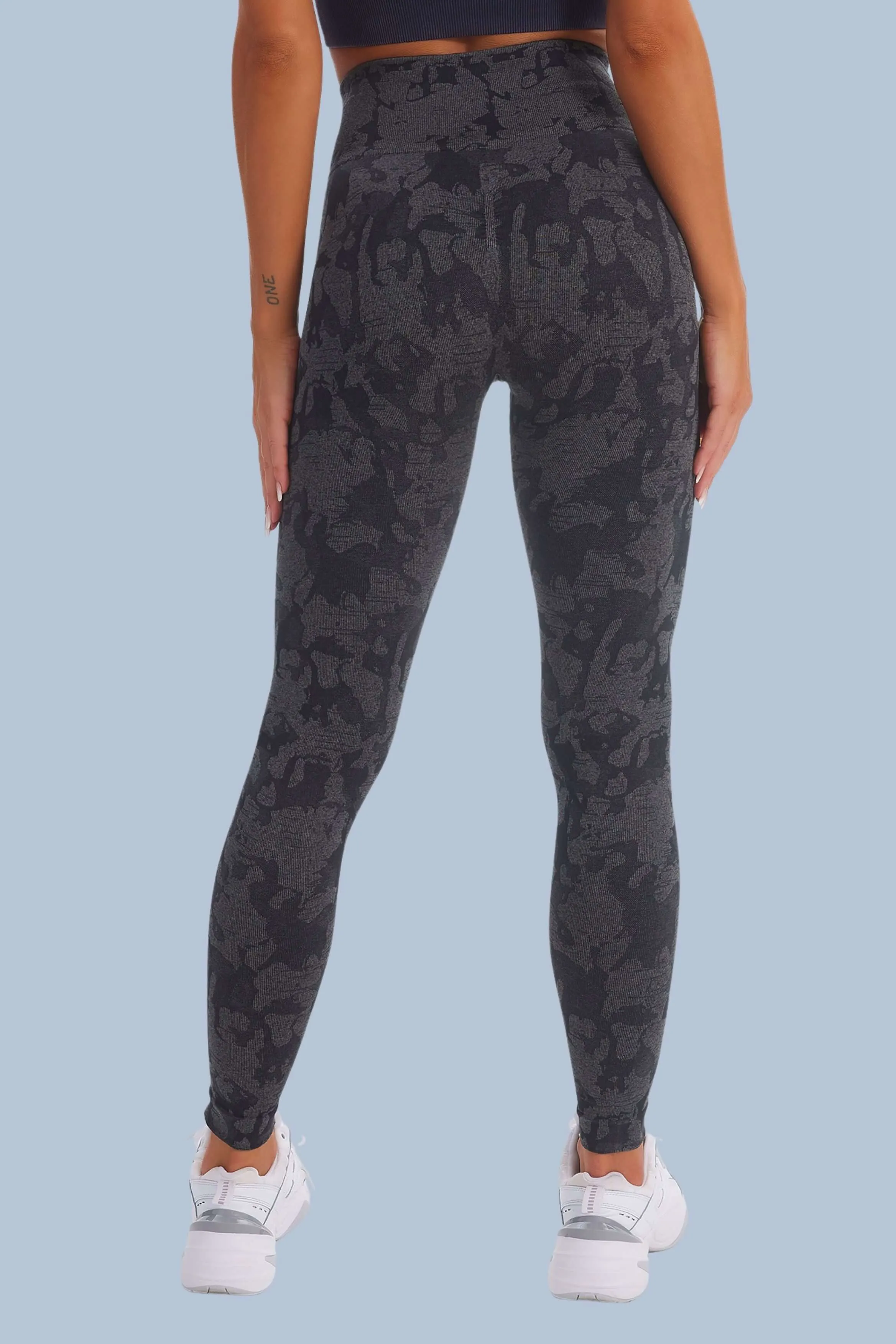 Seamless Camo nine-point leggings